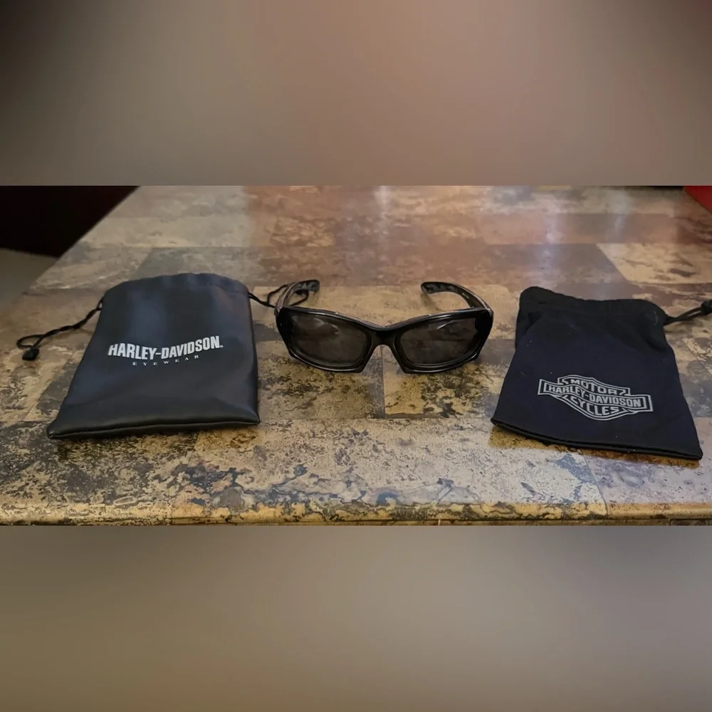 Harley-Davidson motorcycle riding sunglasses black frame and lenses. - Picture 1 of 6